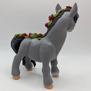 Grey Chunky Pony with Roses